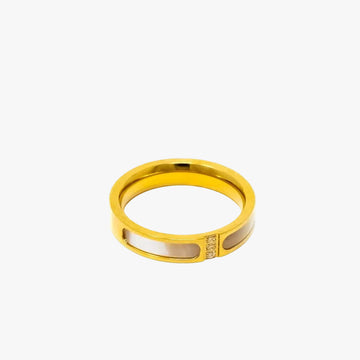 Lustrous 22K Gold Ladies Elegant Ring