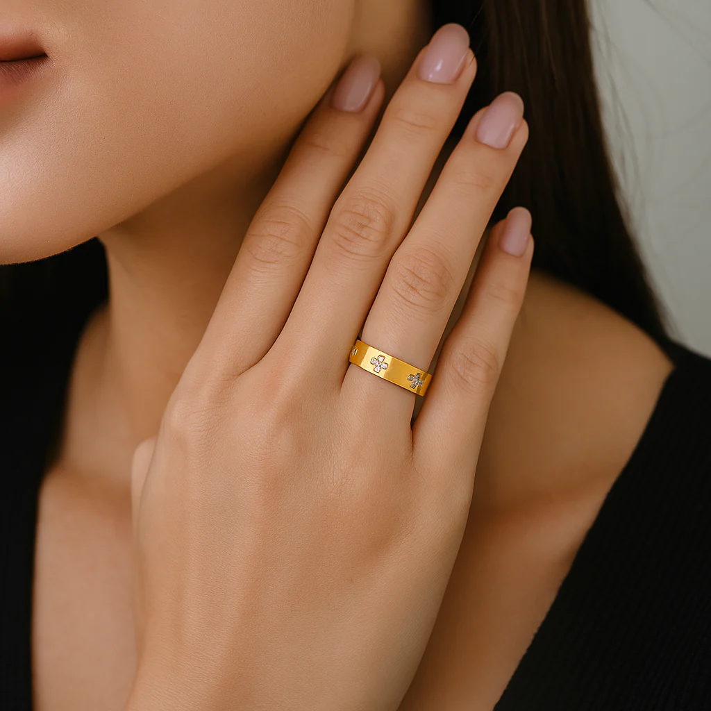 Sparkling 22K Gold Women’s Statement Ring